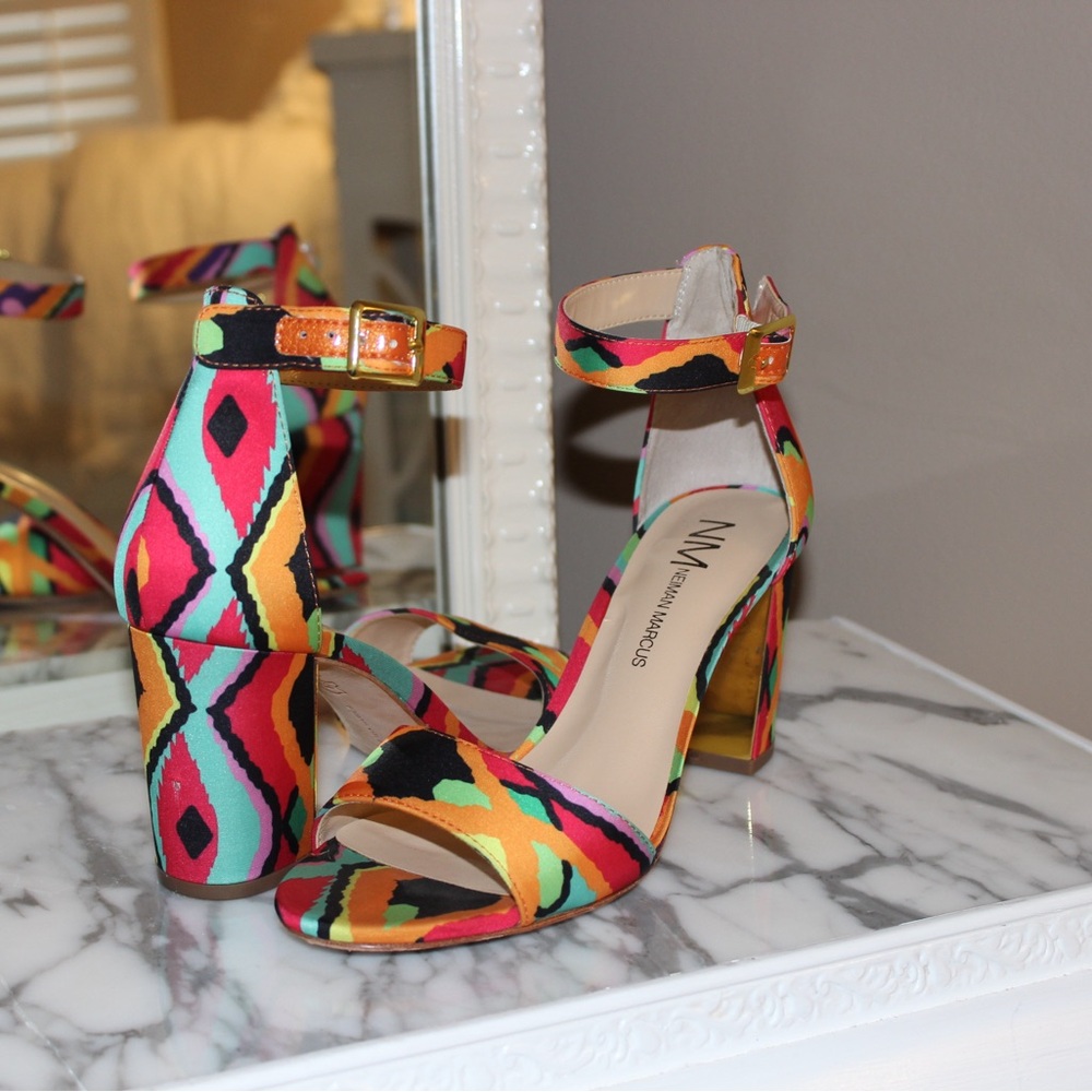 Gorgeous Neiman Marcus Chunky Heel